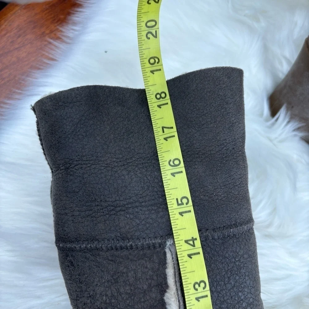 UGG TALL WINTER WEDGES PULL UP BOOTS SIZE 8